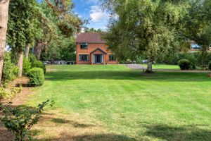 Photo 62- click for photo gallery